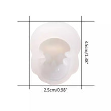 Load image into Gallery viewer, Small skull mould
