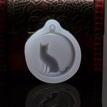 Load image into Gallery viewer, Moon Cat Pendant Mould

